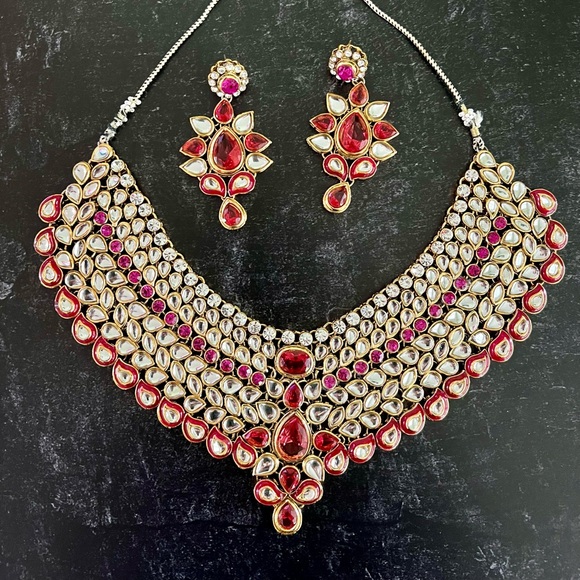 Indian Jewelry Necklace Set - Picture 3 of 5